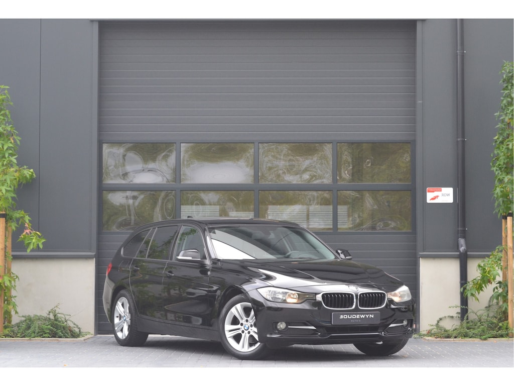 BMW 3-Serie Touring 316i Sportline Cruise Control | Stoelverwarming | Bluetooth | Trekhaak