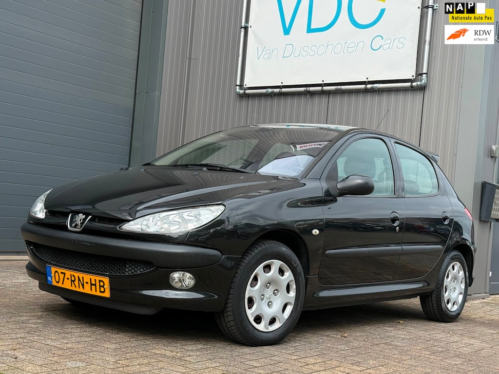 Peugeot 206 1.6-16V Gentry | Automaat | 5-deurs | Velours
