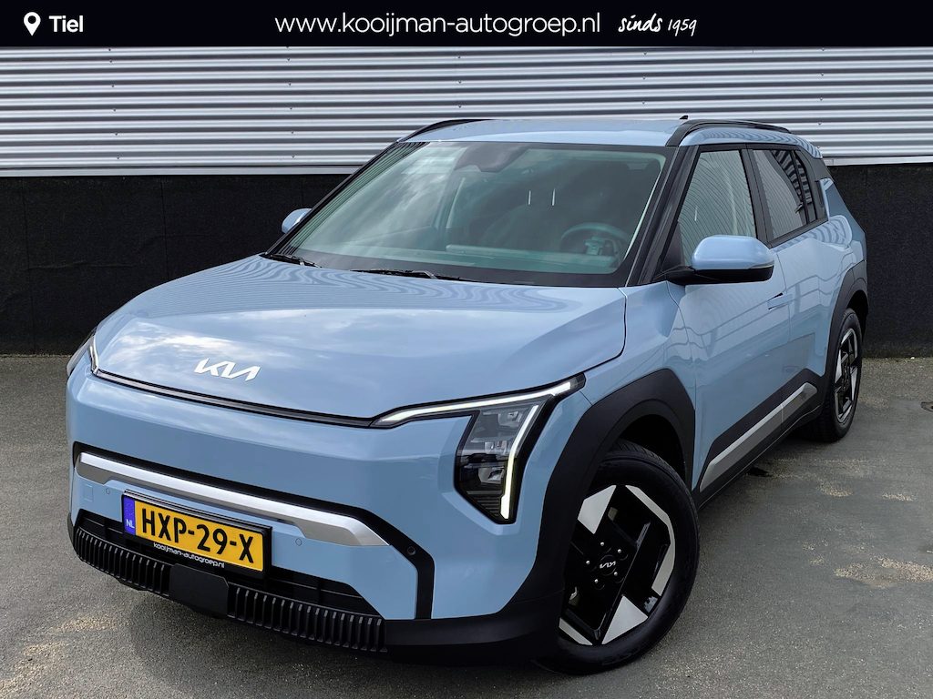 Kia EV3 Plus 81.4 kWh V2X! Nette auto, lage KM stand, dodehoekdetectie, camera, parkeersensoren, stoel- en stuurverwarming, Apple CarPlay/Android Auto