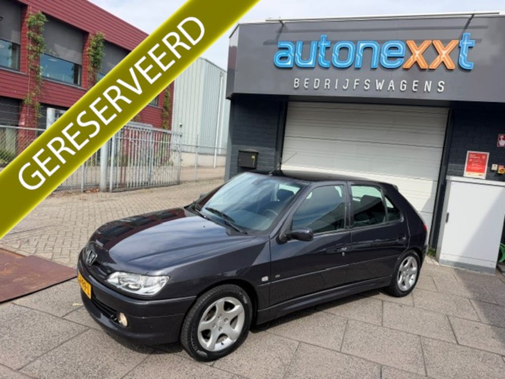 Peugeot 306 xs 1.8 16v Premier main l One owner I Un unico propietario l Dealer maintained ! BEZICHTIGING OP AFSPRAAK PARTICULIERE VERKOOP.