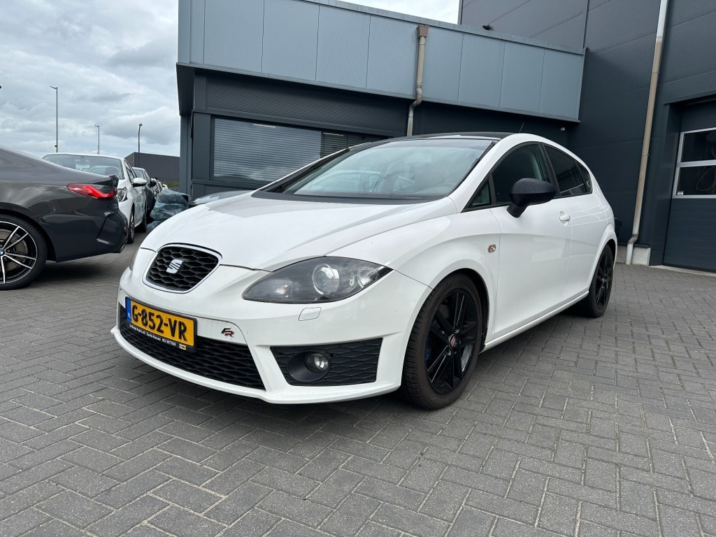 SEAT Leon 2.0 TFSi FR Aut. Navigatie stoelverw.