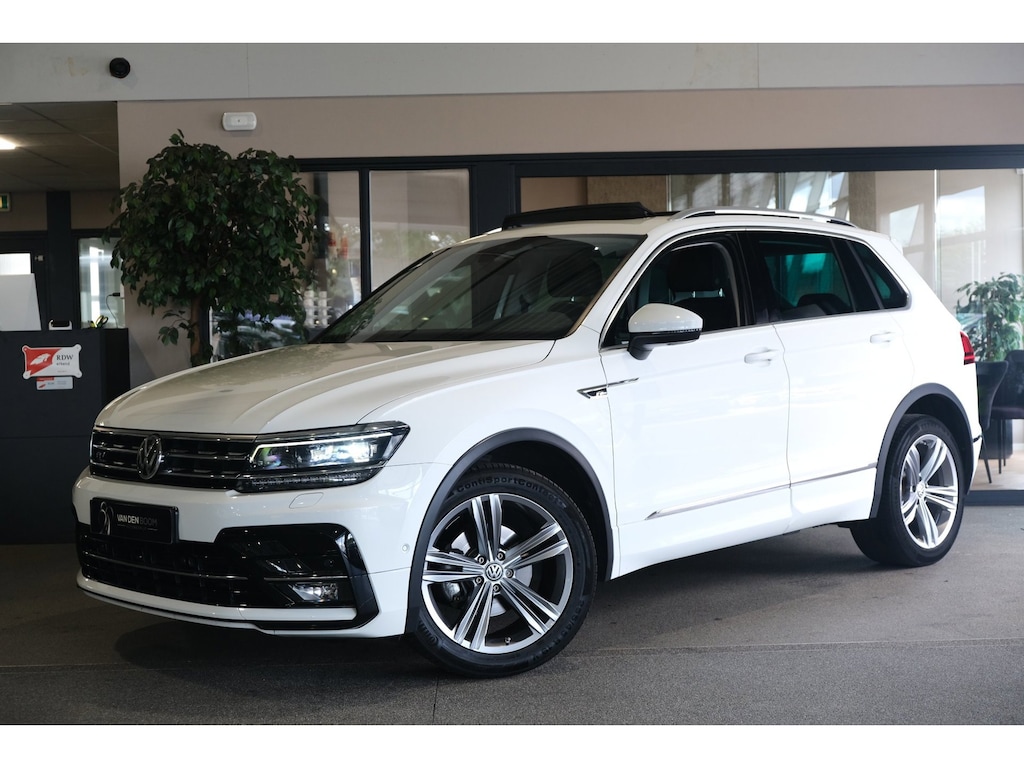 Volkswagen Tiguan 1.4 TSI 4Motion 150pk DSG R-line Pano Navi 360cam Led Trekhaak