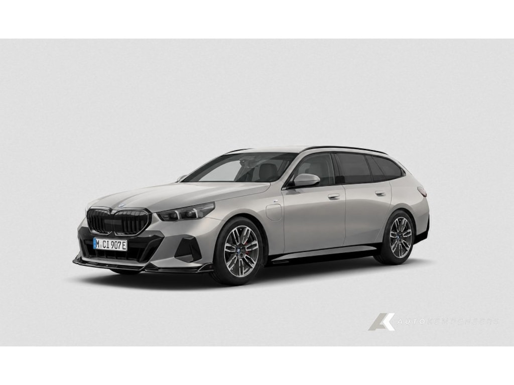 BMW 5-Serie 530 530e xDrive Touring M Sport Pro | Driving Ass. + | Harman/Kardon | Trekhaak | Stoelverw. | Iconic Glow |