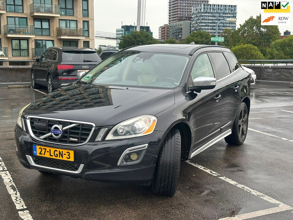 Volvo XC60 2.4 D5 AWD R-Design Bomvol Adaptief Cruise Pano Trekhaak Leer Memory