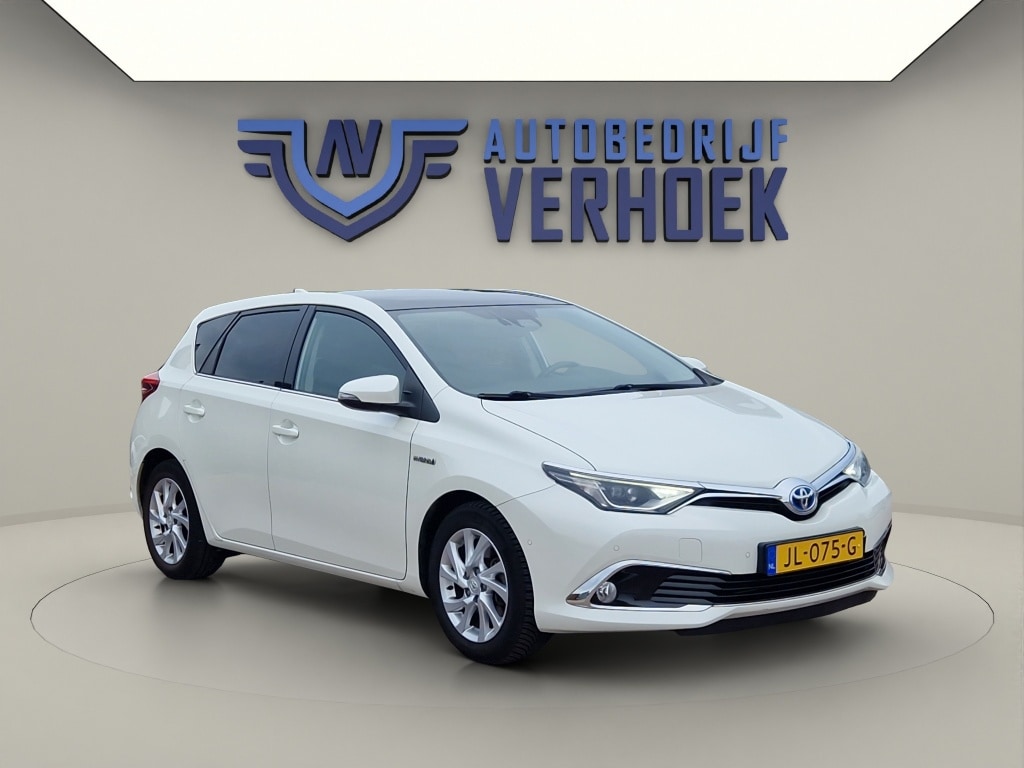 Toyota Auris 1.8 Hybrid Executive Trekhaak - NL Auto - Panodak