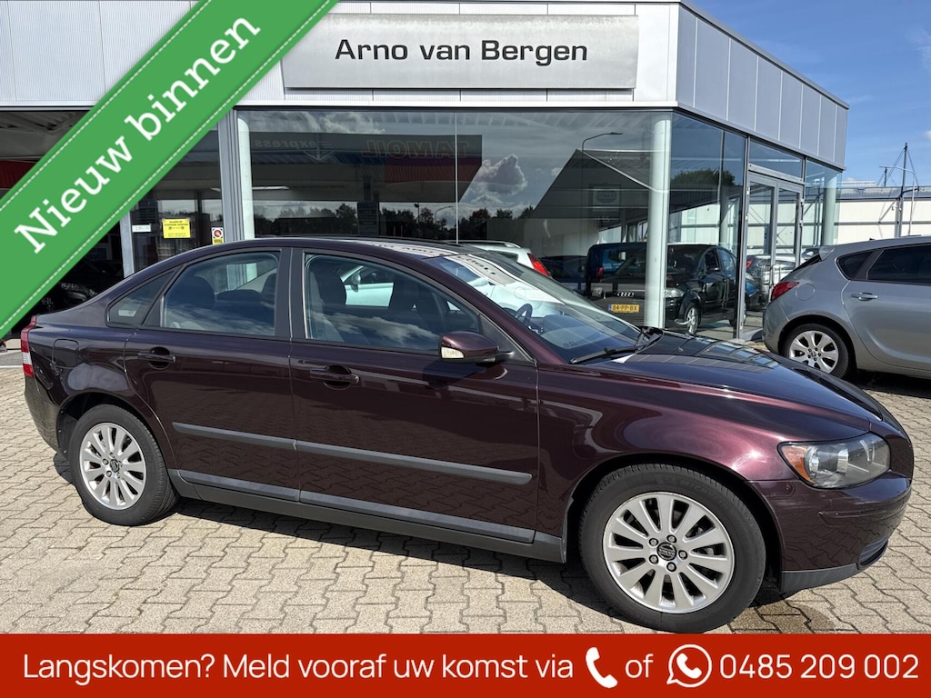 Volvo S40 1.8 Kinetic, airco, trekhaak, top onderhouden, van 2e eigenaar, laatste eigenaar heeft hem ruim 17 jaar gehad.