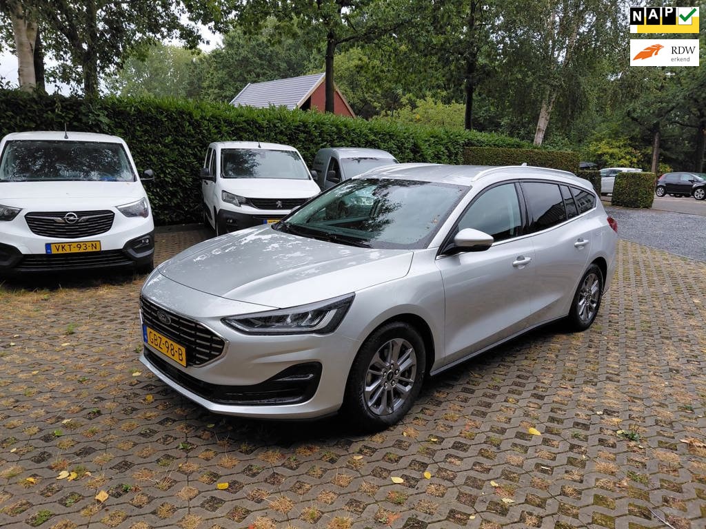Ford Focus Wagon 1.0 EcoBoost Hybrid Titanium auomaat,navi, lm,pdc,carplay