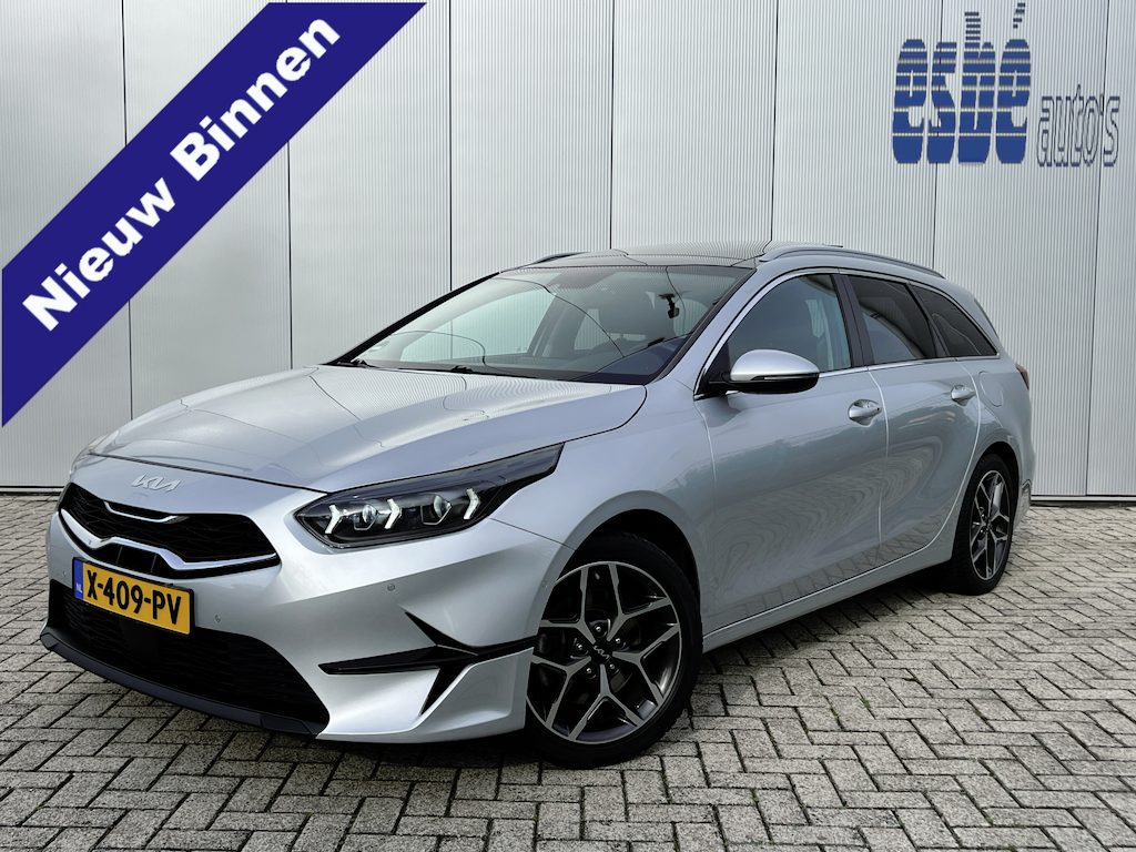Kia Ceed Sportswagon 1.0 T-GDi ExecutiveLine Panoramadak Camera JBL Audio Stoelverwarming Stuurverwarming Parkeersensoren Extra getint Glas Navigatie Carplay Android Auto 17 Inch Velgen NL Auto