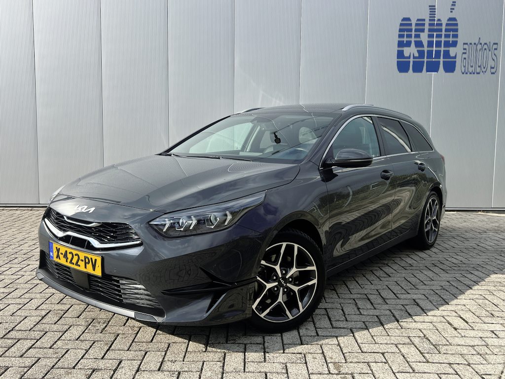 Kia Ceed Sportswagon 1.0 T-GDi ExecutiveLine Panoramadak Camera JBL Audio Stoelverwarming Stuurverwarming Parkeersensoren Extra getint Glas Navigatie Carplay Android Auto 17 Inch Velgen NL Auto