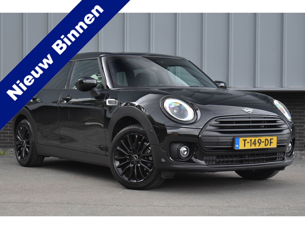 MINI Clubman 1.5 One Aut. | Xenon/LED | Stoelverwarming | Keyless | Navi | DAB | Black Pack