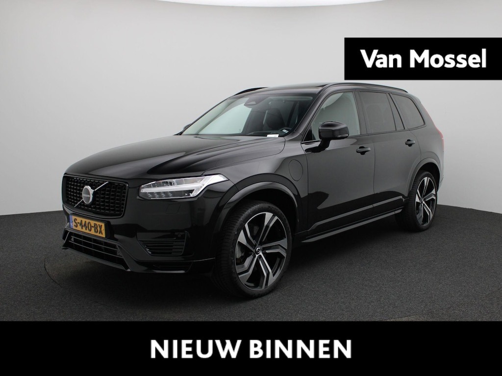 Volvo XC90 2.0 T8 Recharge AWD Ultimate Dark | 7-ZITTER | PANORAMADAK | CAMERA | HEAD-UP | MEMORY | LEDER | APPLE CARPLAY - ANDROID AUTO | STOELVERWARMING VOOR EN ACHTER | HARMAN KARDON | ELEKTRISCHE KOFFERKLEP |