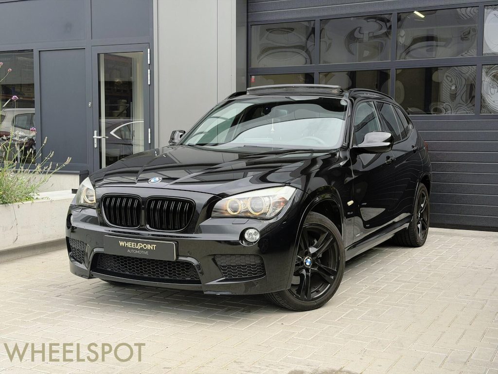 BMW X1 xDrive28i M-Sport|Pano|H&K|Keyless|Memory|Dealer OH