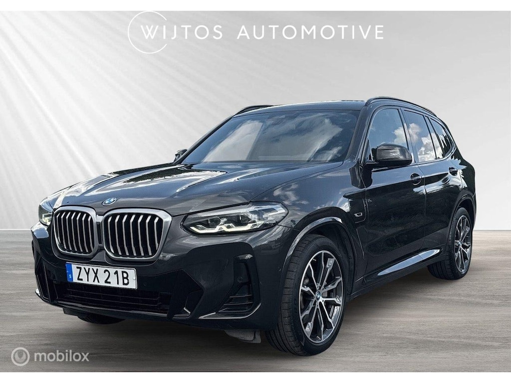 BMW X3 xDrive30e M-Sport, leer, trekhaak