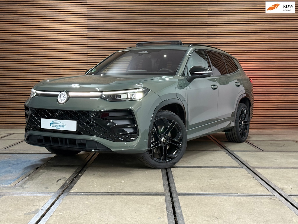 Volkswagen Tayron 1.5 eHybrid R-Line Edition | Fabr. garantie tot 2030 | 272PK | Black Style | Pano | Harman Kardon | Massage |20”