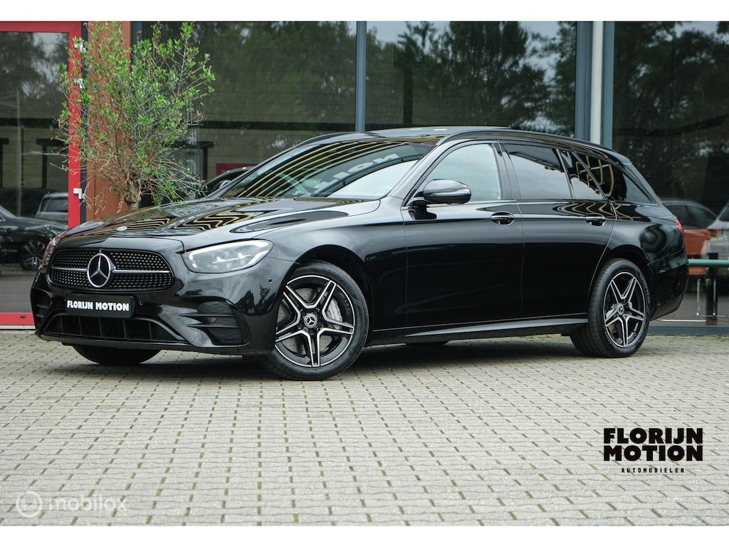 Mercedes-Benz E-klasse Estate 300 e AMG Line | Pano | HUD | ACC | Ambient | Stoelverwarming | 360 camera | Burmester | Elec Trekhaak | 45-50 km elektrisch | LED | Memory