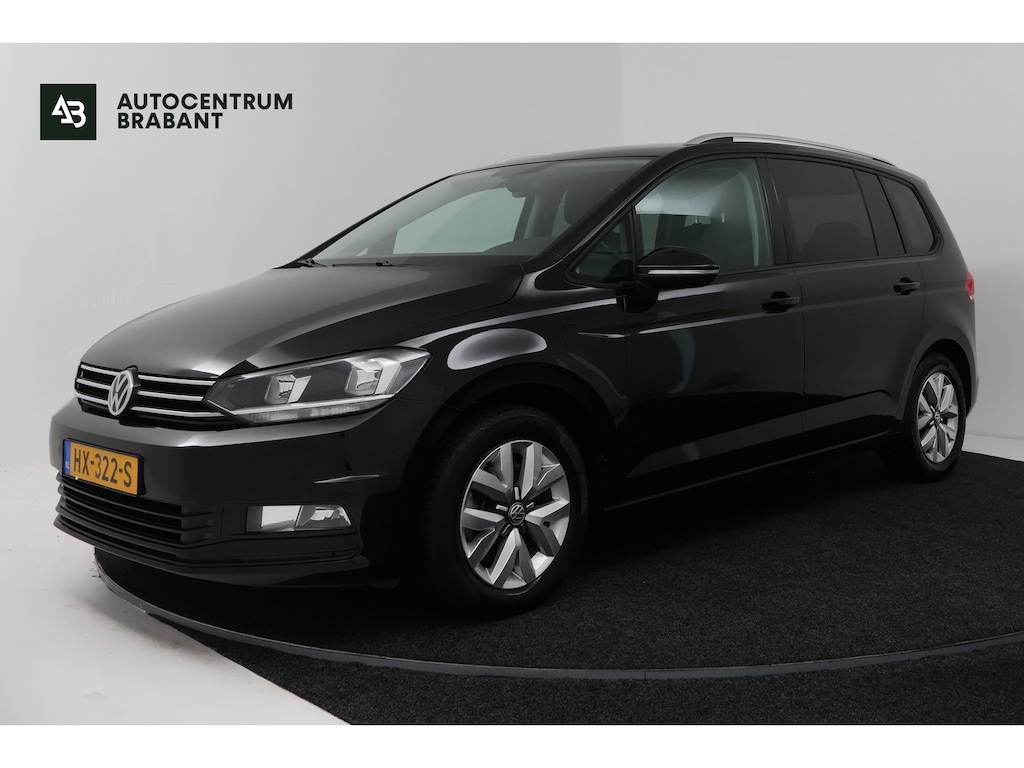 Volkswagen Touran 1.2 TSI Comfortline (CRUISE CONTROL, NAVIGATIE, CARPLAY, PARKEERSENSOREN)