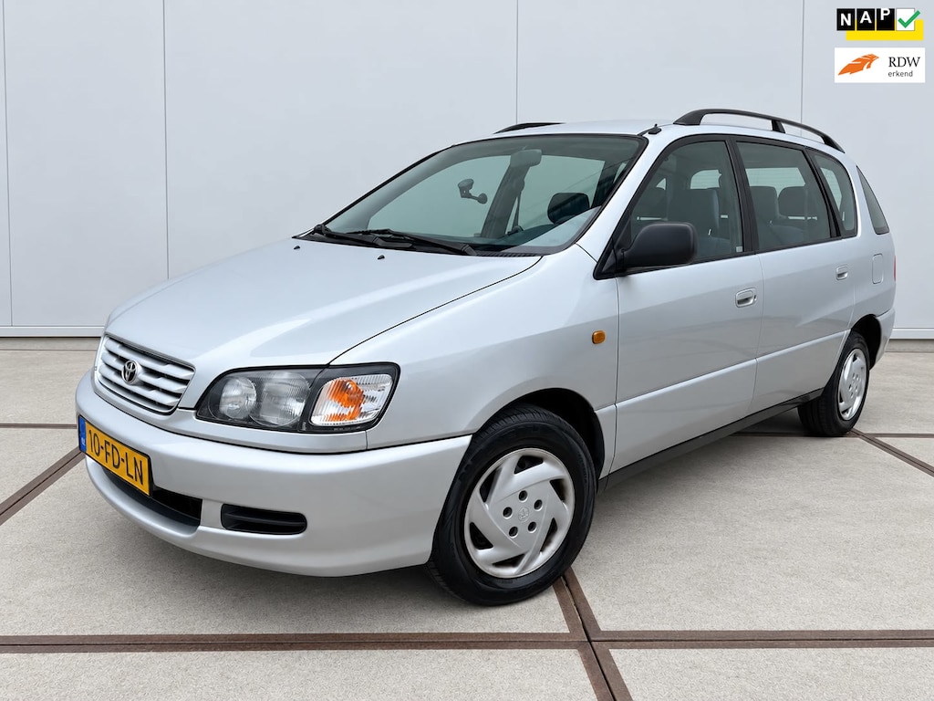 Toyota Picnic 2.0 GXi Automaat - 7-persoons - Airco - 1e eigenaar - trekhaak - elektrische ramen - NAP -