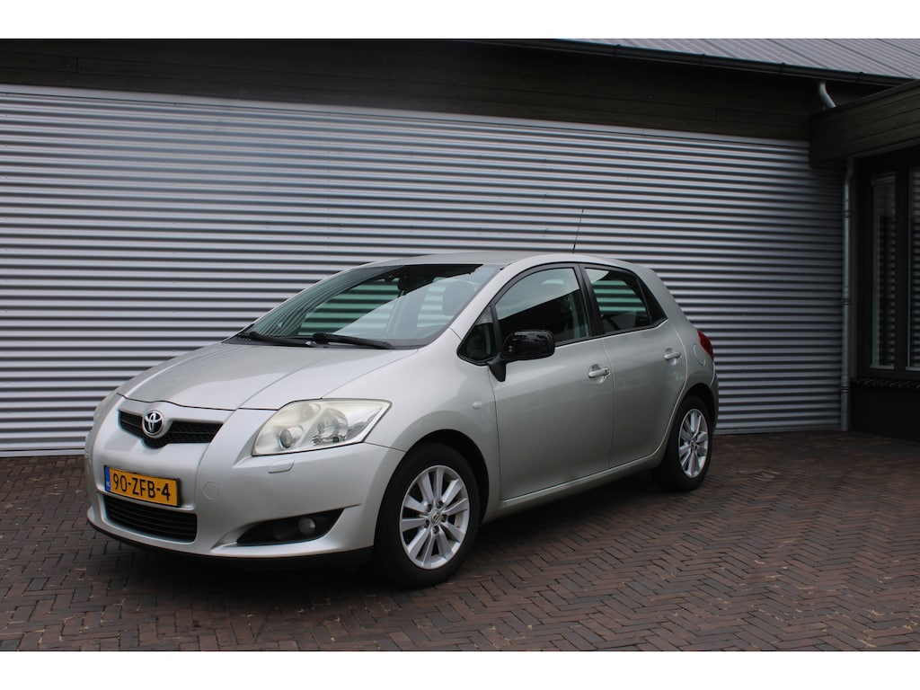 Toyota Auris 1.6-16V Terra