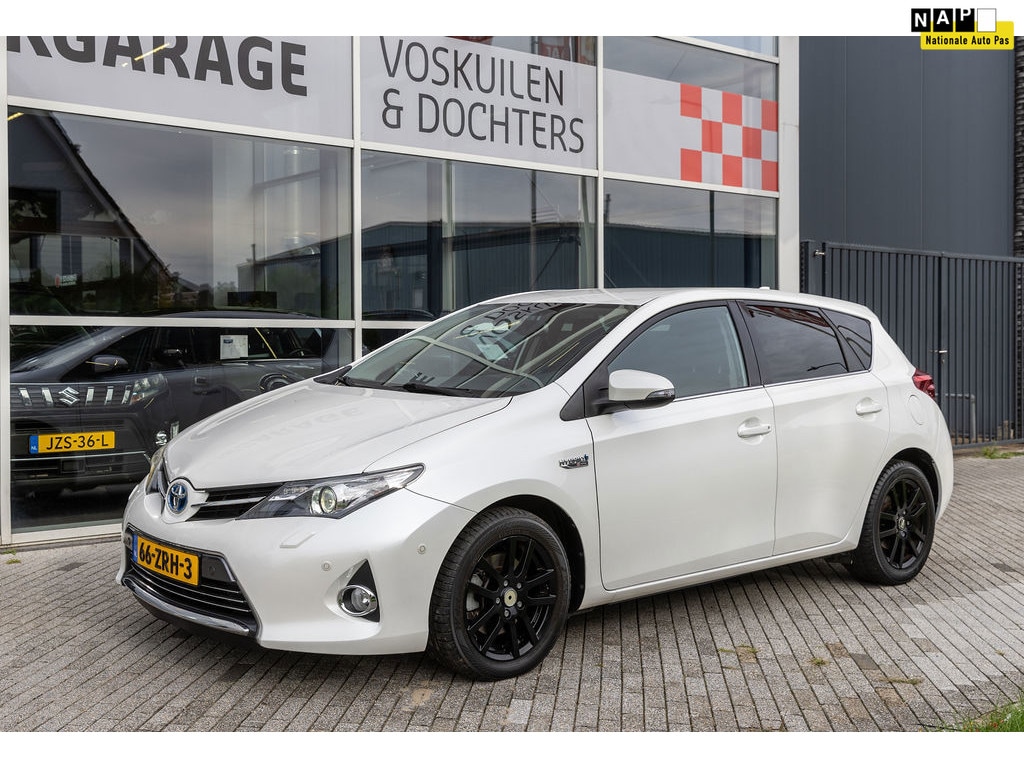 Toyota Auris 1.8 Hybrid Lease Pro | JBL