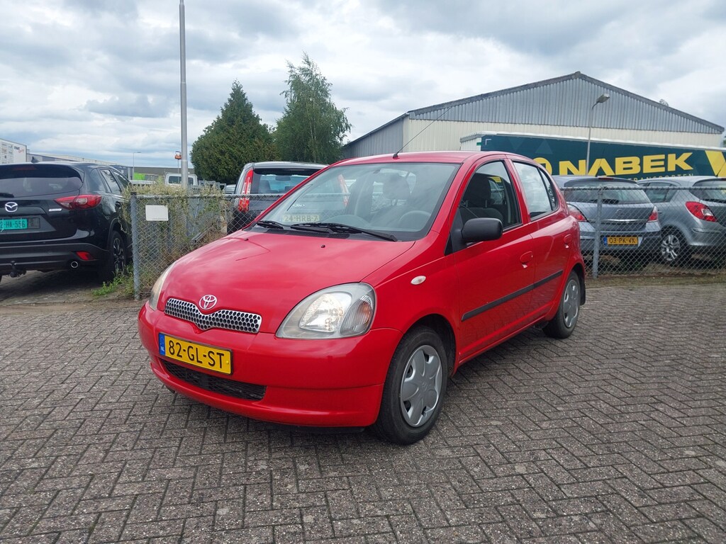 Toyota Yaris 1.3-16V VVT-i Sol !! AIRCO + BOEKJES + 100 DKM !!
