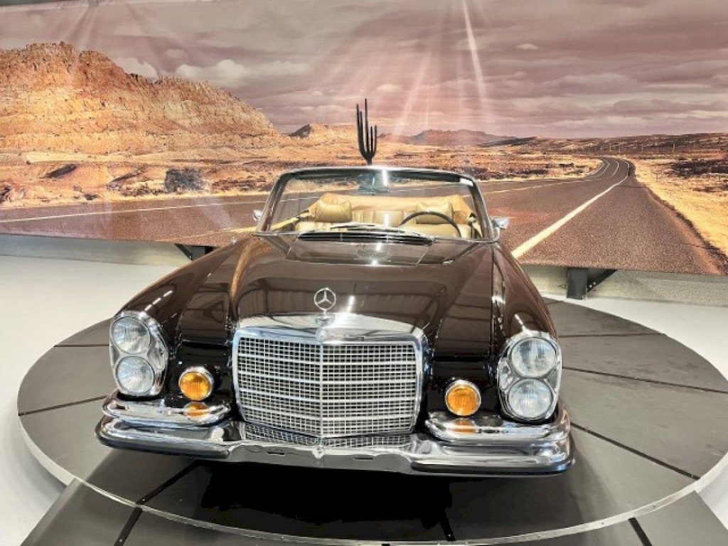Mercedes-Benz SE W111 280SE 3.5 Cabriolet