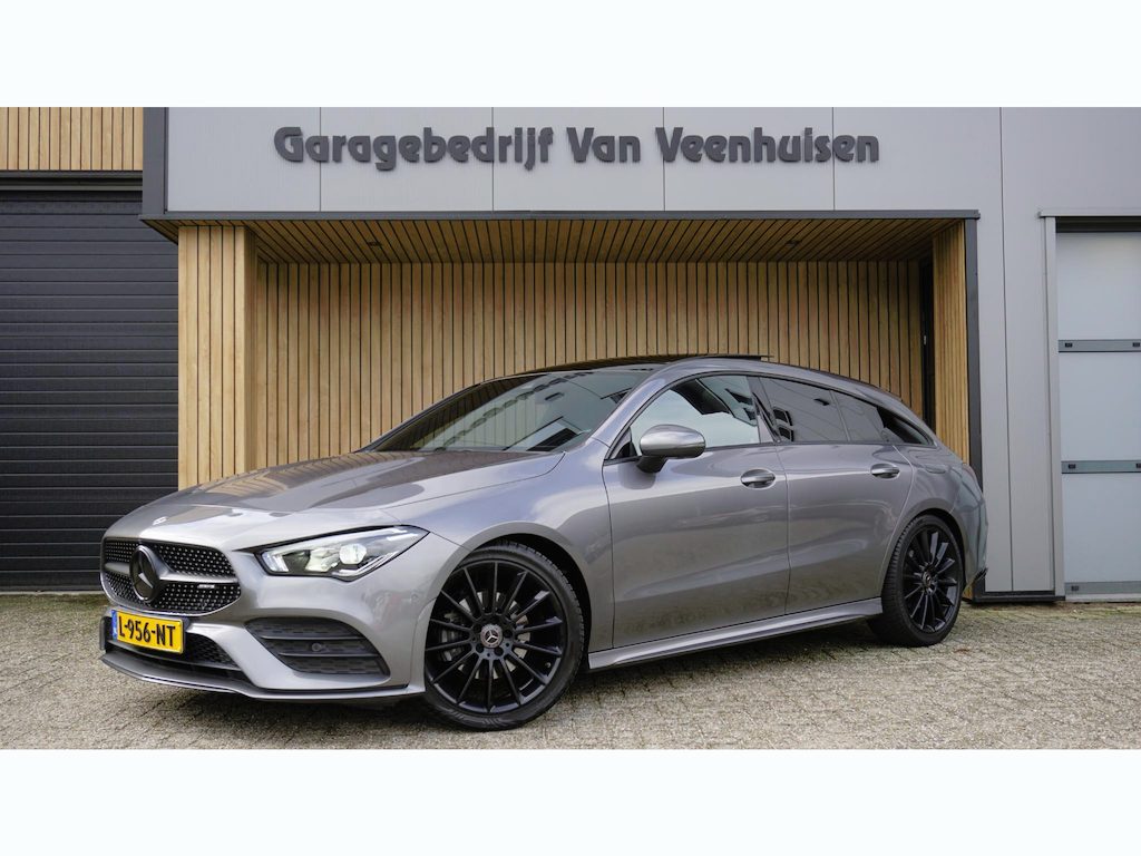 Mercedes-Benz CLA Shooting Brake 180 AMG-Line Pano.Dak Sfeerverlichting 360-View 19inch LM *Black Optik* Widescreen