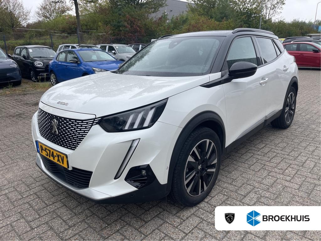 Peugeot e-2008 EV GT Pack 50 kWh | Fase 3 laden | Navigatie | Camera | 18 Inch lichtmetaal | Alcantara | Full LED | 62.000km |