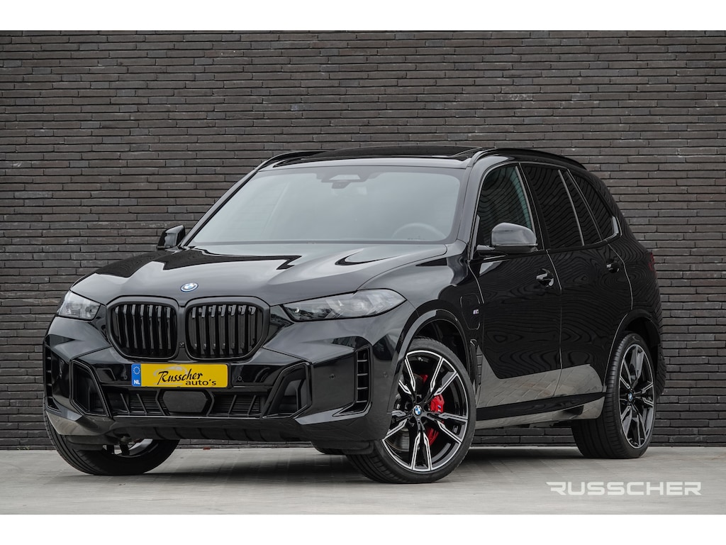 BMW X5 xDrive50e 490Pk X-Drive | M-Sport Pro | Shadowline | Luchtvering | Panoramadak | 360° Camera | Harman-Kardon | Head Up Display | Trekhaak | 22''