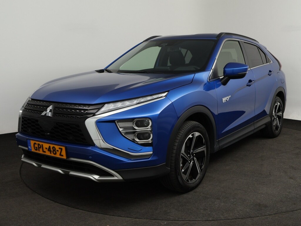 Mitsubishi Eclipse Cross 2.4 PHEV Intense+ | CAMERA | TREKHAAK | APP CAR PLAY | NAVI
