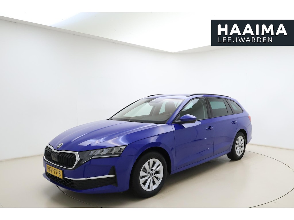 Skoda Octavia Combi 1.5 TSI MHEV Business Edition Automaat | Trekhaak wegklapbaar | Navigatie | Stoel & Stuurverwarming | Extra getint glas | Electrische achterklep