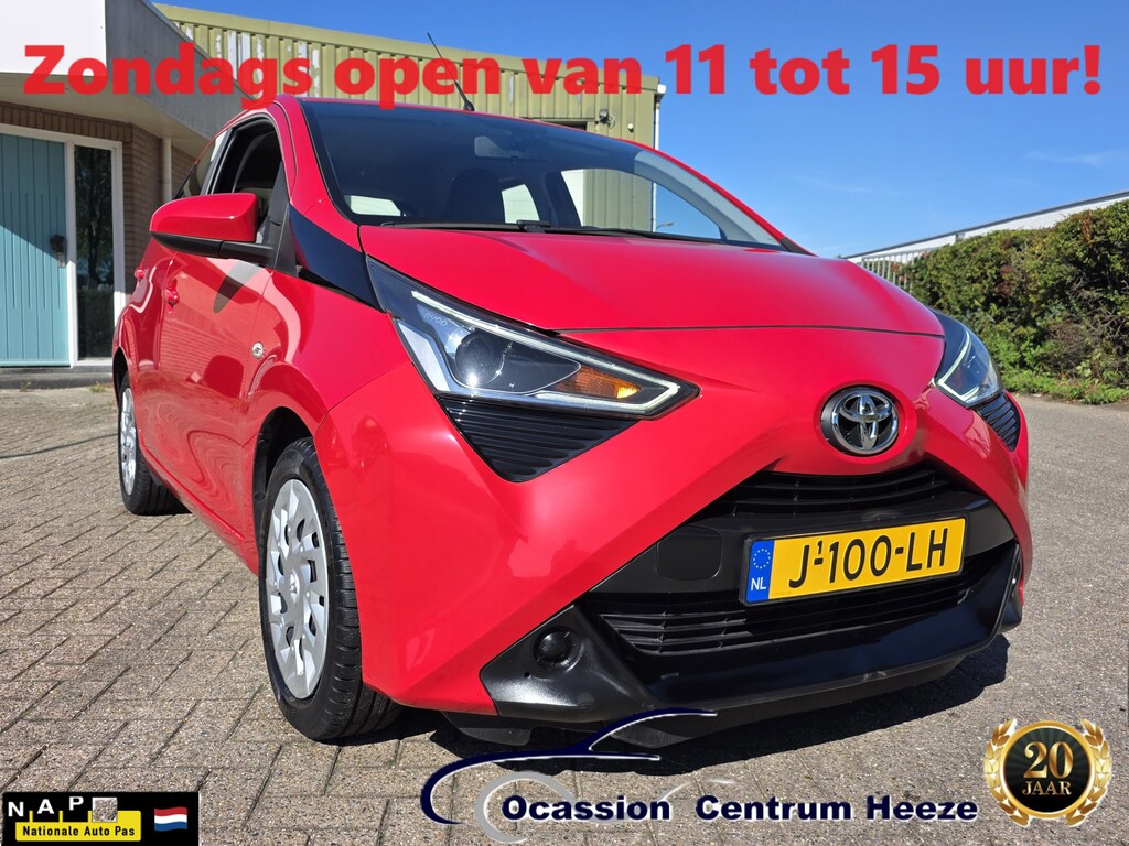 Toyota Aygo 1.0 VVT-i x-play AUTOMAAT! Camera! Nwe APK! SUMMER SALE!