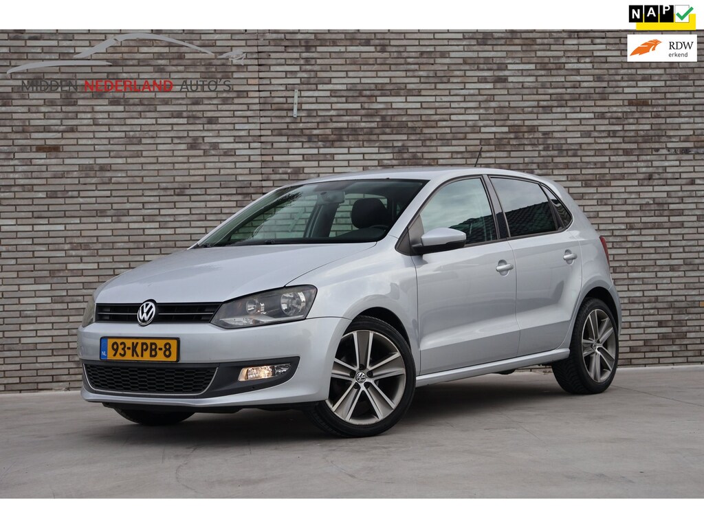 Volkswagen Polo 1.4-16V Highline * 5 DEURS * AIRCO * CRUISE CONTROLE * APK 2027 *