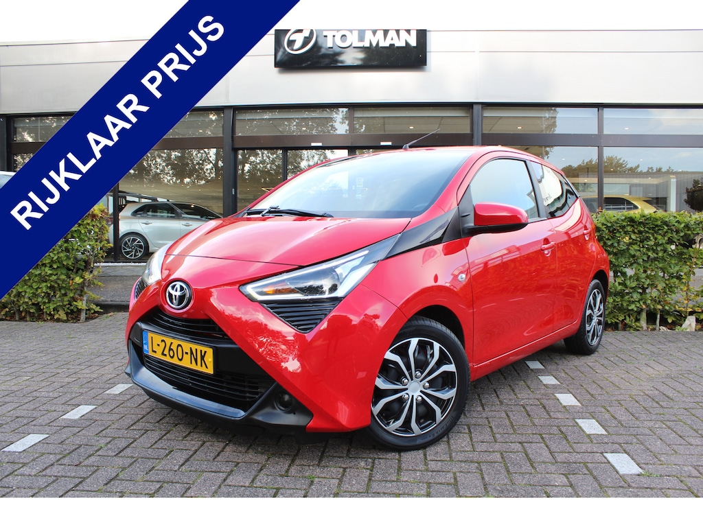 Toyota Aygo 1.0 VVT-i x-Play Automaat | Rijklaar | Apple/Android | Camera | DAB | NL-auto | Dealer onderhouden