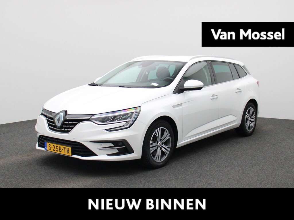 Renault Megane E-Tech Estate 1.6 Plug-in Hybrid 160 Intens | Stoelverwarming | Full-Map Navigatie | PDC Voor+Achter | 10" Digitaal Instrumentarium | Keyless | LED Pure Vision | Licht- & Regensensor | 16" LMV 'Celsium' | Cruise Control & Snelheidsbegrenzer | Apple Carplay & Android Auto