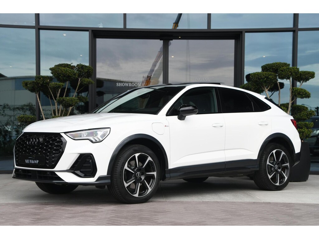 Audi Q3 Sportback 45 TFSI e S Edition | LEDER | PANO | CAMERA