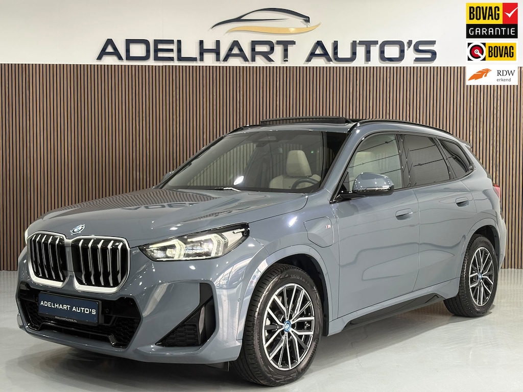 BMW X1 XDrive30e M Sport 326 PK Automaat / Panorama dak / Lederen interieur / Navigatie full map / Harman Kardon / full option