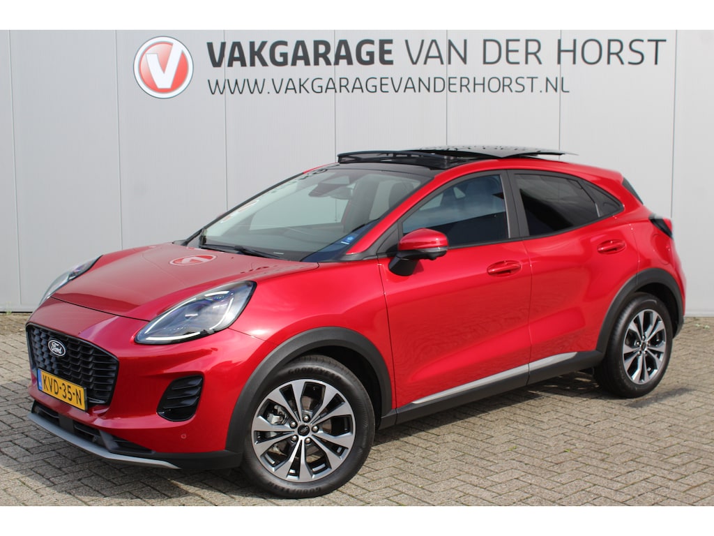 Ford Puma 1.0-125pk EcoBoost Mild-Hybrid Titanium. Fabr. garantie t/m 21-09-2029 ! Elektr. pano-dak, stoel-, stuur- en voorraamverw., 360gr. camera, adaptieve cruise cntrl, side- en lane assist, parkeersensoren v+a, metallic lak, LM wielen.