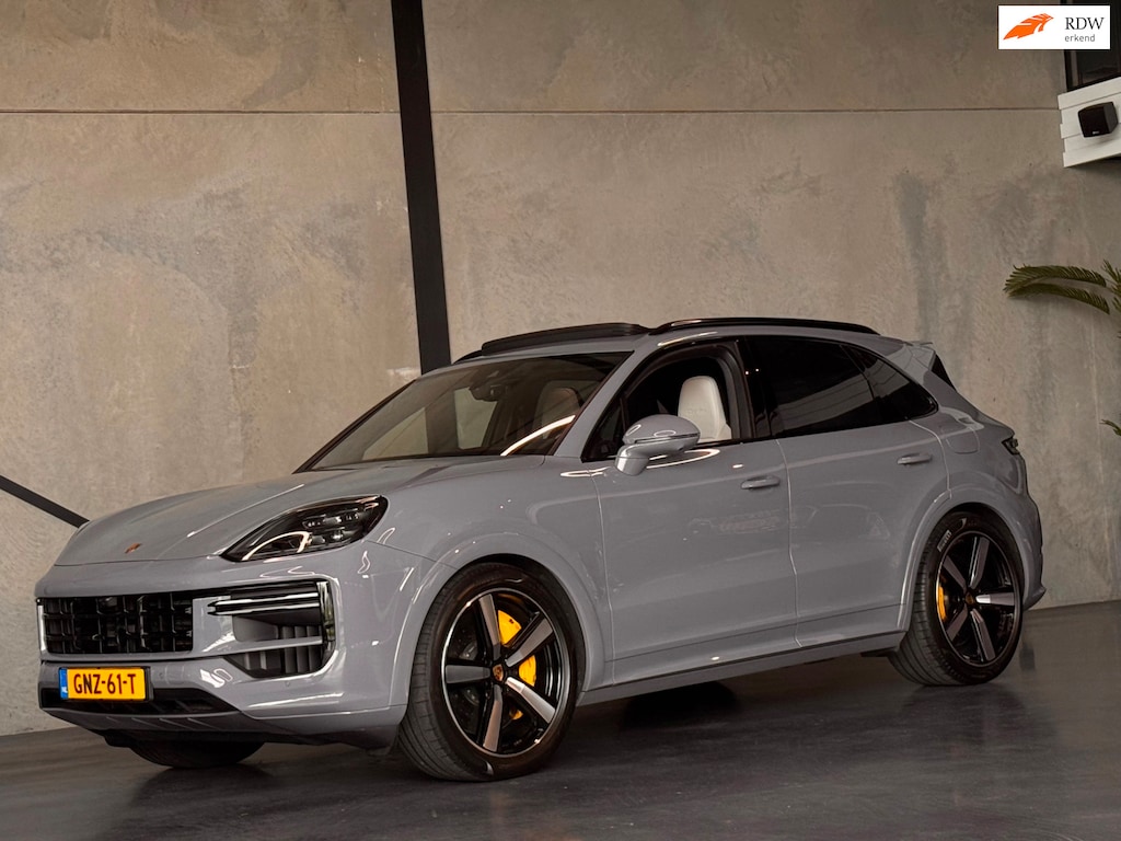 Porsche Cayenne 4.0 Turbo E-Hybrid, SportDesign, PDCC, PCCB