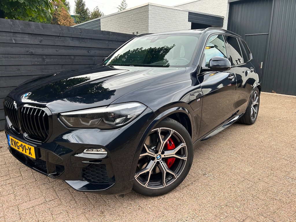 BMW X5 XDrive45e, M-sport, BTW, Skylounge, Massage, Softclose, HUD, 1e Eigenaar
