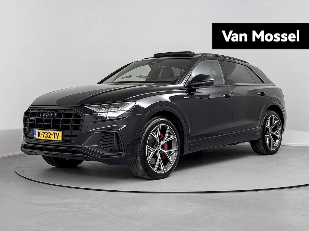 Audi Q8 60 TFSI e quattro Competition 462 PK | S-line | Automaat | Camera | Panoramadak | Bang & Olufsen Premium 3D | Cruise Control | Stoelverwarming | Virtual Cockpit | HD LED Matrix | Lichtmetalen velgen | Privacy glass |