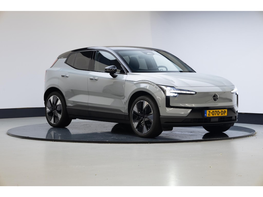 Volvo EX30 Twin Motor Performance Ultra 69 kWh | Pano | Keyless |