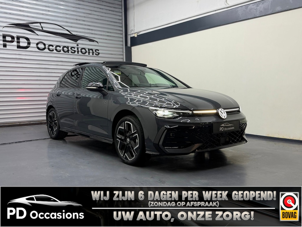 Volkswagen Golf 1.5 eTSI 3X R-Line Edition - Pano - (360) Camera - ACC