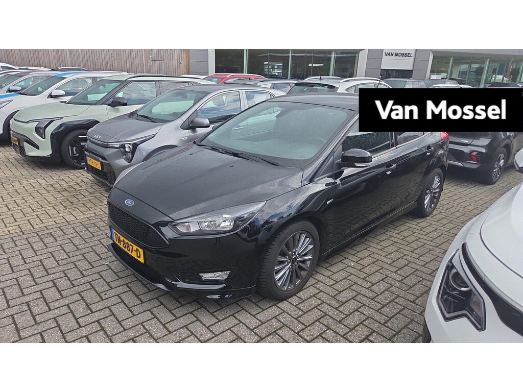 Ford Focus ST-Line | 125 PK | CAMERA | CRUISE CONTROL | NAVIGATIE | ALL SEASONBANDEN | CLIMATE CONTROL |