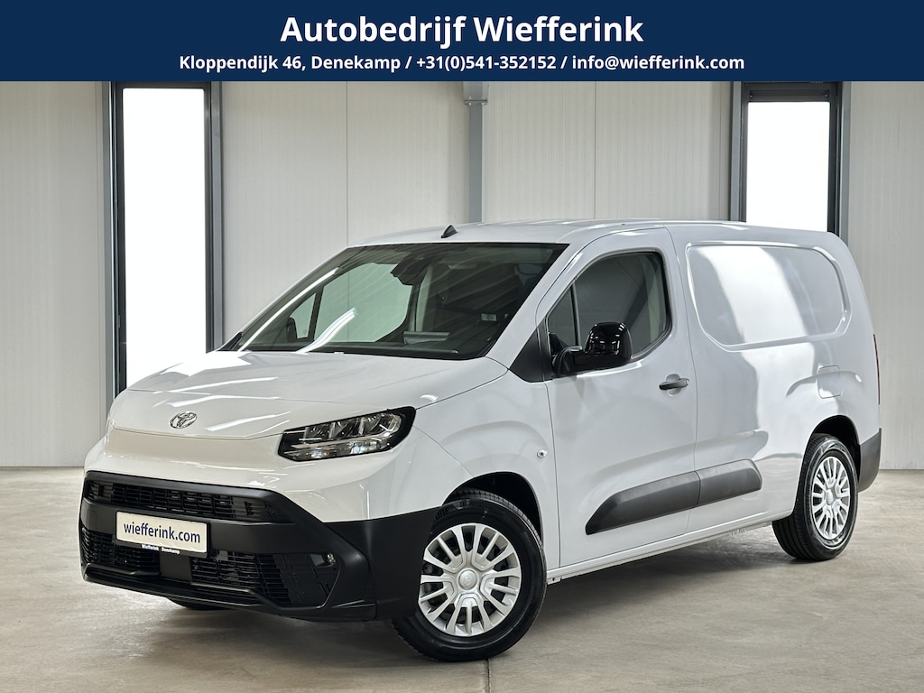 Toyota PROACE CITY Electric Challenger Long (L2) 50 kWh 136pk | 3pers. | Laadvloer | 3-fase(11kw) | Multimediascherm groot |