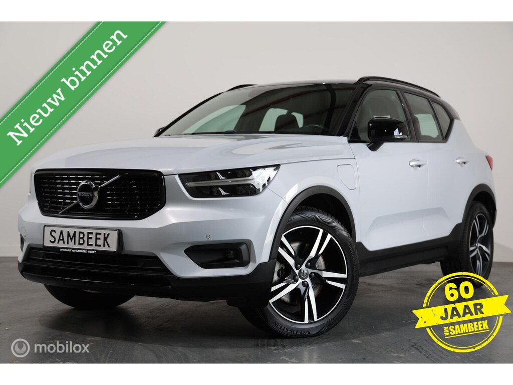 Volvo XC40 1.5 T4 Recharge - Trekhaak elektrisch - Stuur/Stoelverwarming - Carplay
