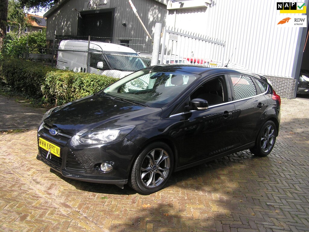 Ford Focus 1.0 EcoBoost Titanium 182 d km nap airco nieuwe apk