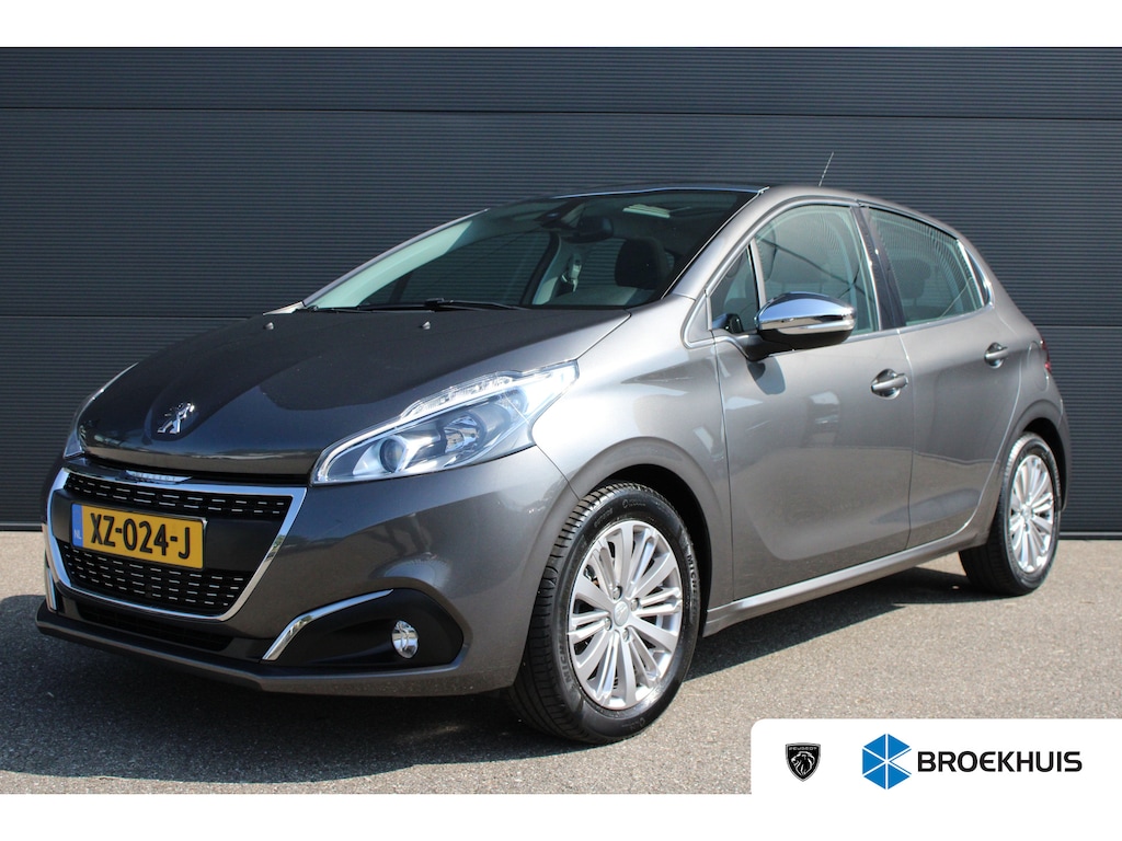 Peugeot 208 1.2 PureTech 110pk Allure | Navigatie | Panoramadak | Apple carplay | Bluetooth | NL auto | 62.000km |