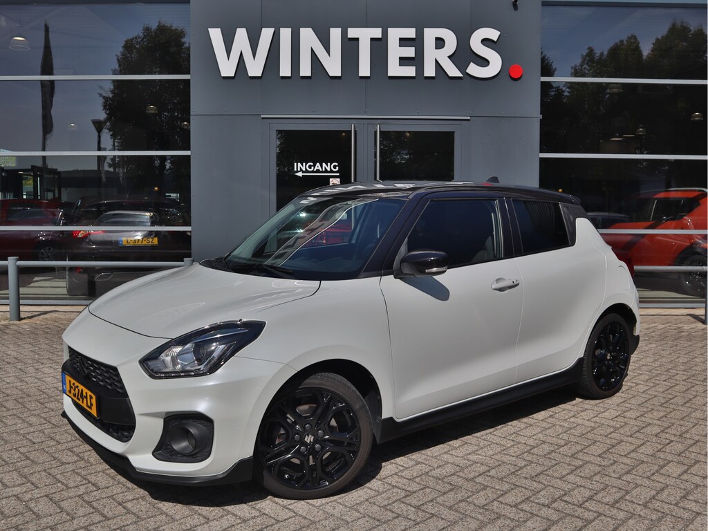 Suzuki Swift 1.4 Sport 140pk! | Navigatie | LED | Camera | Stoelverwarming |