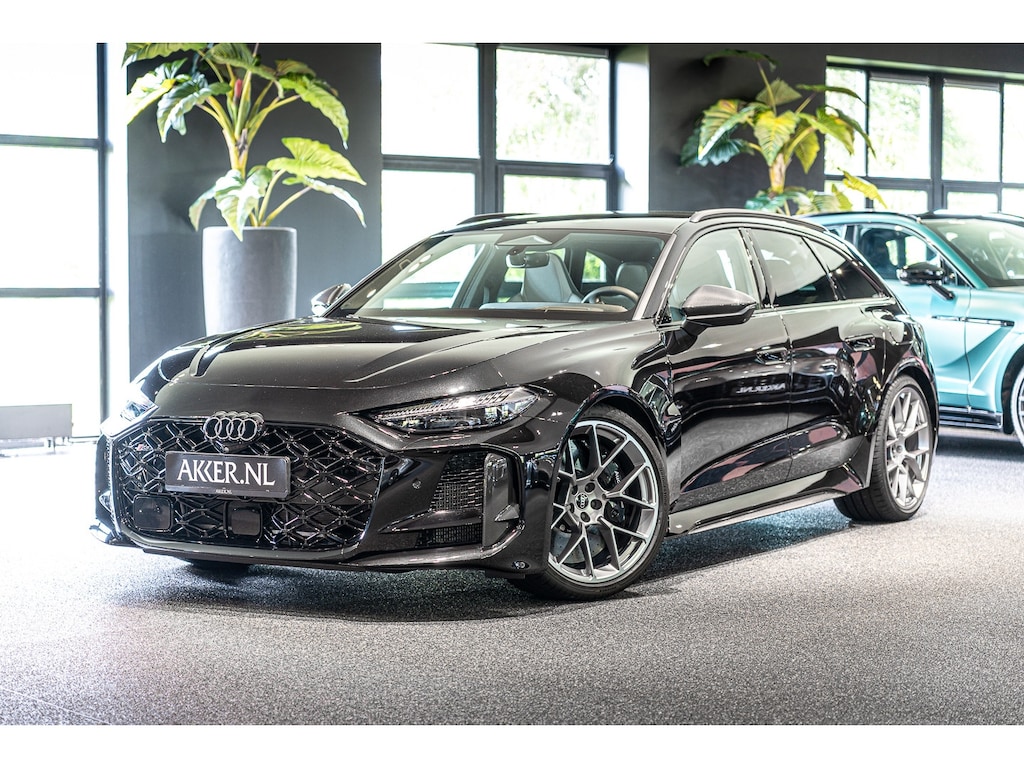 Audi RS5 Avant Carbon | Audi Exclusive | Keram. Remschijven | Massage | Pano.dak