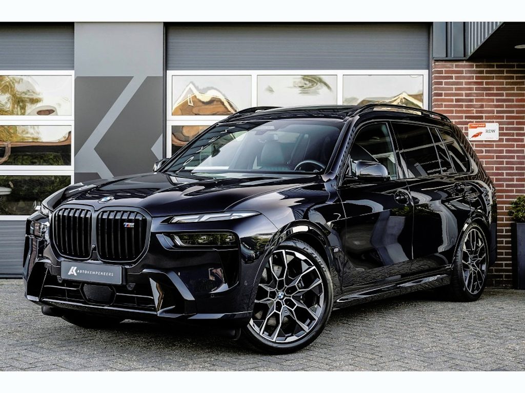BMW X7 M60i xDrive M Sport Pro | 7 Persoons | Panorama Sky Lounge | Comfort Seats | Driving Ass. Prof. | 360 Camera | Harman/Kardon | 4-Wielbest. | Trekhaak |